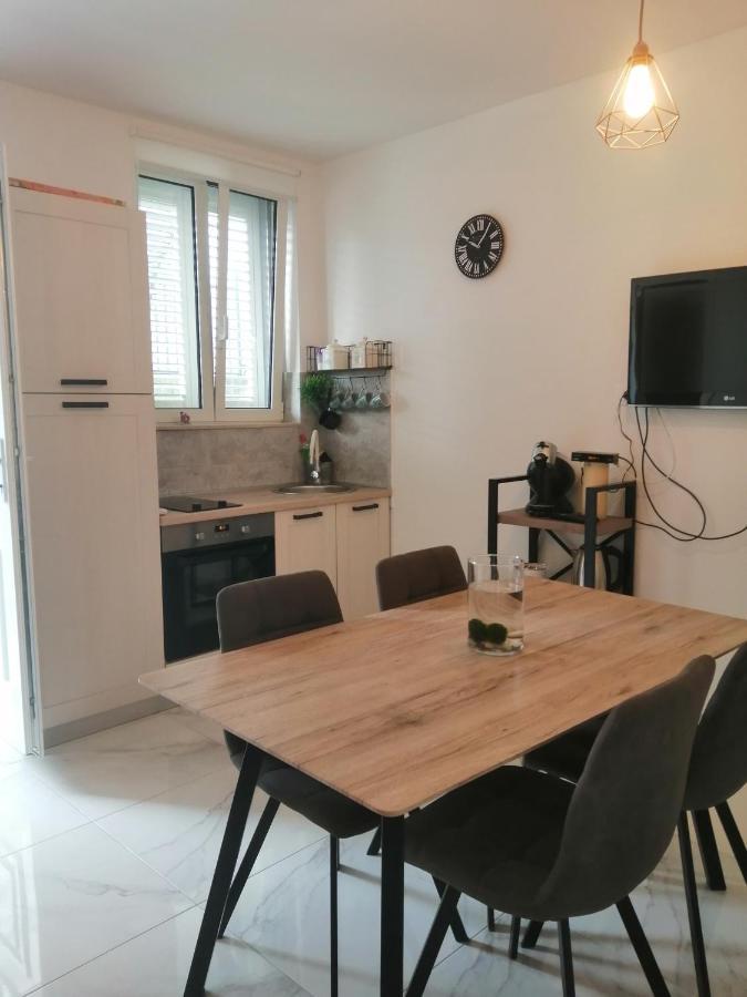 Marita Apartma Kastela